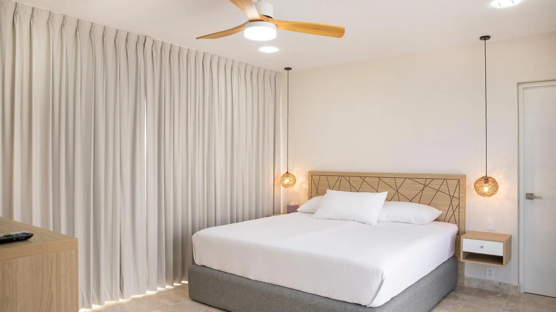 Luxe Penthouse With Rooftop Pool And Grill Tulum 0*,