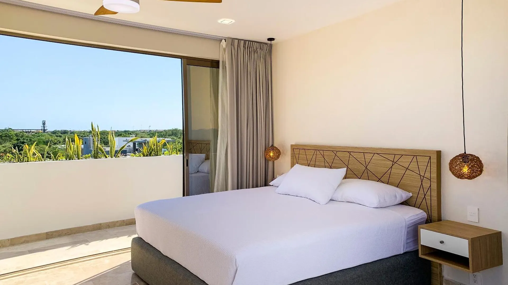 아파트 Luxe Penthouse With Rooftop Pool And Grill 툴룸